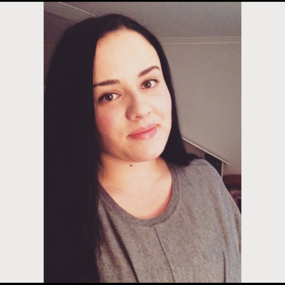 Meet your Posher, Dayna